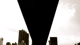 都市と自然のあいだで見つけた、感性でつながるヘア